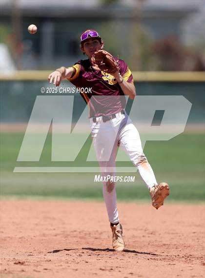 Thumbnail 3 in Notre Dame Prep @ Salpointe Catholic photogallery.