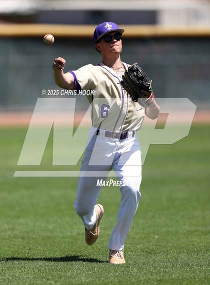 Thumbnail 2 in Notre Dame Prep @ Salpointe Catholic photogallery.