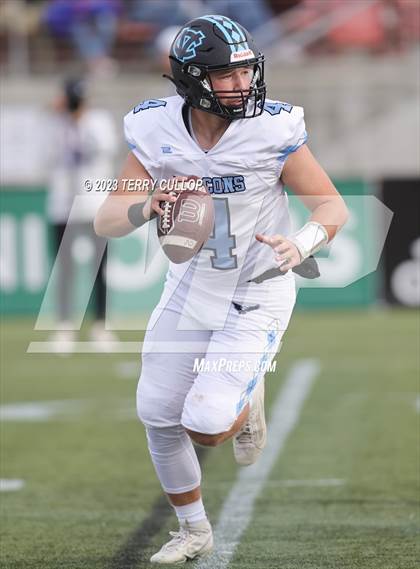 Thumbnail 3 in Canyon View vs. Richfield (UHSAA 3A Semifinal) photogallery.