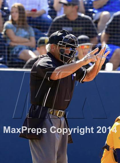 Thumbnail 1 in Bonita Vista vs. El Camino (CIF-SDS D2 Final) photogallery.