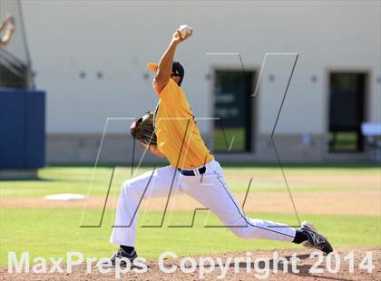 Thumbnail 2 in Bonita Vista vs. El Camino (CIF-SDS D2 Final) photogallery.