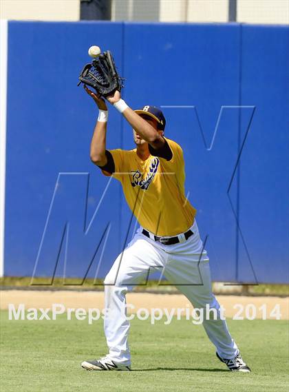 Thumbnail 3 in Bonita Vista vs. El Camino (CIF-SDS D2 Final) photogallery.