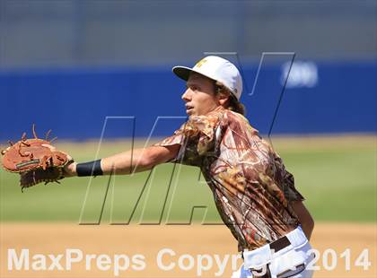 Thumbnail 2 in Bonita Vista vs. El Camino (CIF-SDS D2 Final) photogallery.