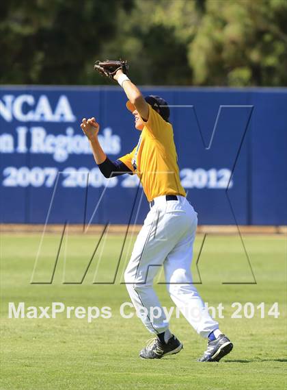 Thumbnail 1 in Bonita Vista vs. El Camino (CIF-SDS D2 Final) photogallery.