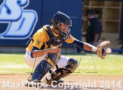 Thumbnail 3 in Bonita Vista vs. El Camino (CIF-SDS D2 Final) photogallery.