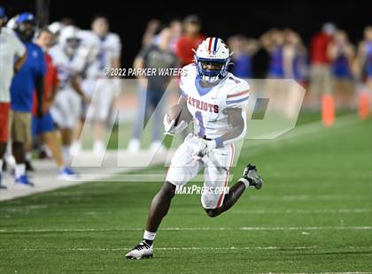Thumbnail 3 in John Curtis Christian @ Jesuit photogallery.