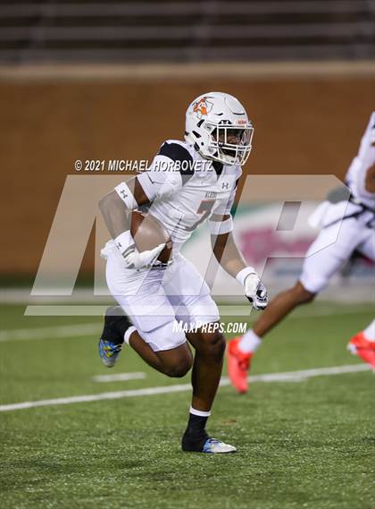 Thumbnail 2 in Aledo vs. Liberty (UIL 5A Area) photogallery.