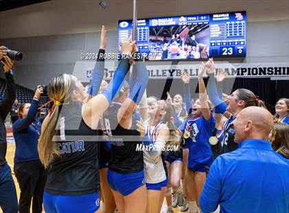 Thumbnail 2 in Bellville vs. Decatur (UIL 4A Volleyball Division I Final Medal Ceremony) photogallery.