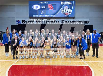 Thumbnail 2 in Bellville vs. Decatur (UIL 4A Volleyball Division I Final Medal Ceremony) photogallery.