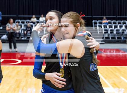 Thumbnail 2 in Bellville vs. Decatur (UIL 4A Volleyball Division I Final Medal Ceremony) photogallery.