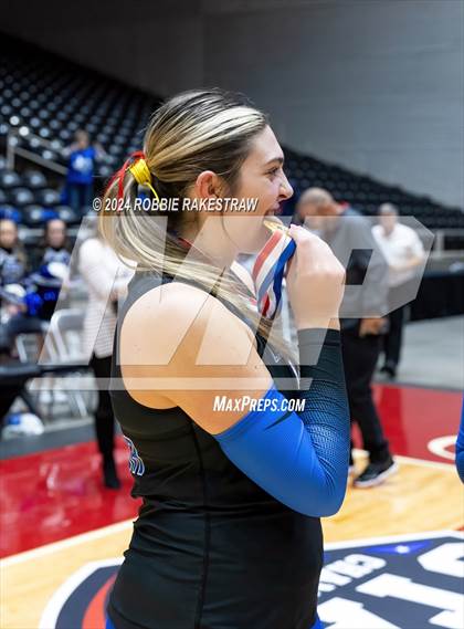 Thumbnail 2 in Bellville vs. Decatur (UIL 4A Volleyball Division I Final Medal Ceremony) photogallery.