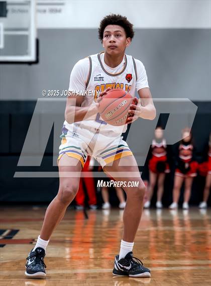 Thumbnail 2 in McDonogh 35 @ Catholic (LHSAA Division 1 Select Round 2) photogallery.