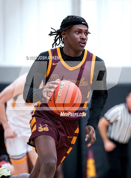Thumbnail 3 in McDonogh 35 @ Catholic (LHSAA Division 1 Select Round 2) photogallery.