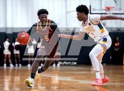 Thumbnail 1 in McDonogh 35 @ Catholic (LHSAA Division 1 Select Round 2) photogallery.