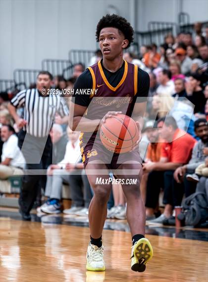 Thumbnail 1 in McDonogh 35 @ Catholic (LHSAA Division 1 Select Round 2) photogallery.