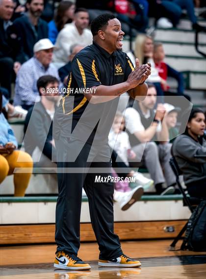 Thumbnail 3 in McDonogh 35 @ Catholic (LHSAA Division 1 Select Round 2) photogallery.