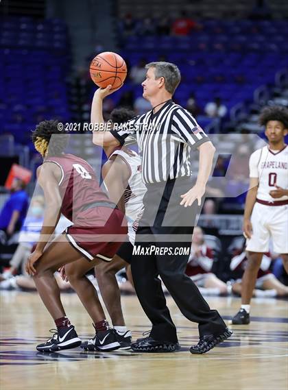 Thumbnail 3 in Grapeland vs. Clarendon (UIL 2A State Championship) photogallery.