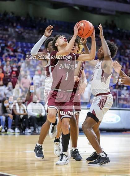 Thumbnail 2 in Grapeland vs. Clarendon (UIL 2A State Championship) photogallery.