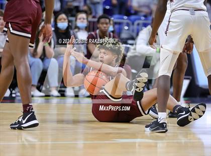 Thumbnail 1 in Grapeland vs. Clarendon (UIL 2A State Championship) photogallery.