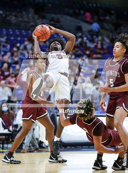 Thumbnail 3 in Grapeland vs. Clarendon (UIL 2A State Championship) photogallery.