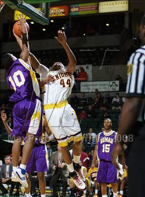 Thumbnail 3 in Mt. Vernon vs Roman Catholic (Prime Time Shootout) photogallery.