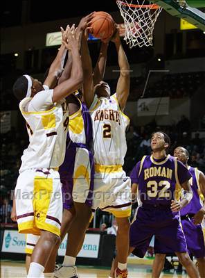 Thumbnail 2 in Mt. Vernon vs Roman Catholic (Prime Time Shootout) photogallery.