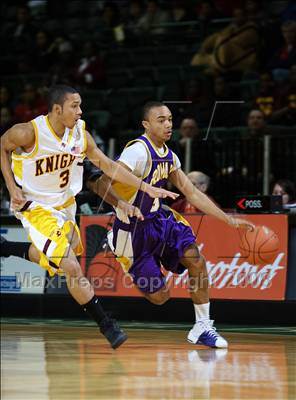Thumbnail 1 in Mt. Vernon vs Roman Catholic (Prime Time Shootout) photogallery.