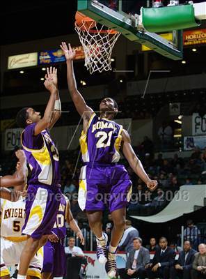 Thumbnail 1 in Mt. Vernon vs Roman Catholic (Prime Time Shootout) photogallery.