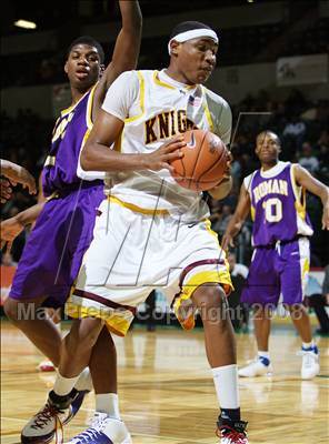 Thumbnail 3 in Mt. Vernon vs Roman Catholic (Prime Time Shootout) photogallery.