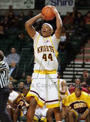 Thumbnail 1 in Mt. Vernon vs Roman Catholic (Prime Time Shootout) photogallery.