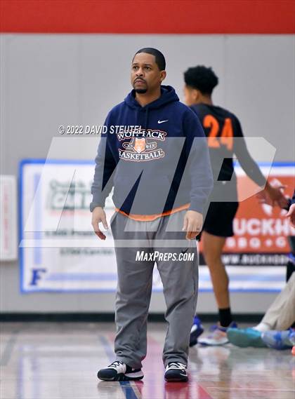 Thumbnail 3 in Cosumnes Oaks vs. Foothill (Stan Harms Classic) photogallery.