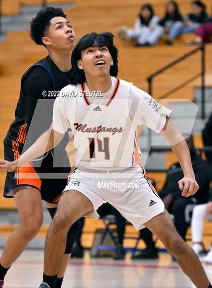 Thumbnail 3 in Cosumnes Oaks vs. Foothill (Stan Harms Classic) photogallery.