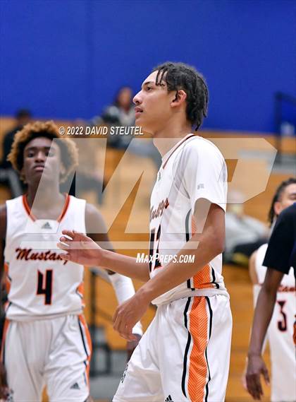 Thumbnail 3 in Cosumnes Oaks vs. Foothill (Stan Harms Classic) photogallery.