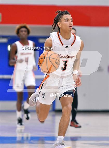 Thumbnail 3 in Cosumnes Oaks vs. Foothill (Stan Harms Classic) photogallery.