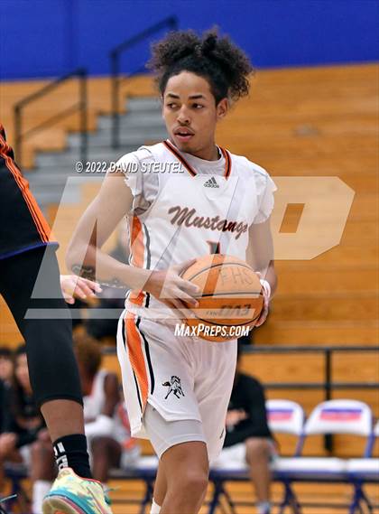 Thumbnail 1 in Cosumnes Oaks vs. Foothill (Stan Harms Classic) photogallery.