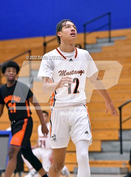 Thumbnail 2 in Cosumnes Oaks vs. Foothill (Stan Harms Classic) photogallery.