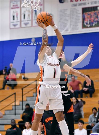 Thumbnail 3 in Cosumnes Oaks vs. Foothill (Stan Harms Classic) photogallery.