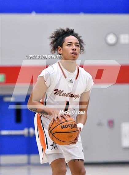 Thumbnail 1 in Cosumnes Oaks vs. Foothill (Stan Harms Classic) photogallery.
