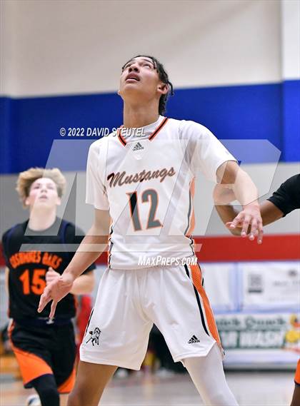 Thumbnail 3 in Cosumnes Oaks vs. Foothill (Stan Harms Classic) photogallery.