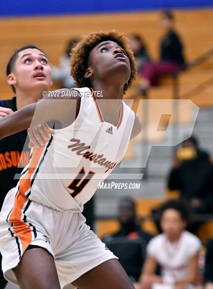 Thumbnail 3 in Cosumnes Oaks vs. Foothill (Stan Harms Classic) photogallery.