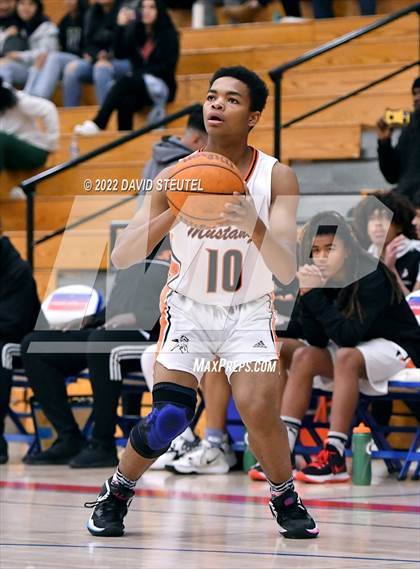 Thumbnail 3 in Cosumnes Oaks vs. Foothill (Stan Harms Classic) photogallery.
