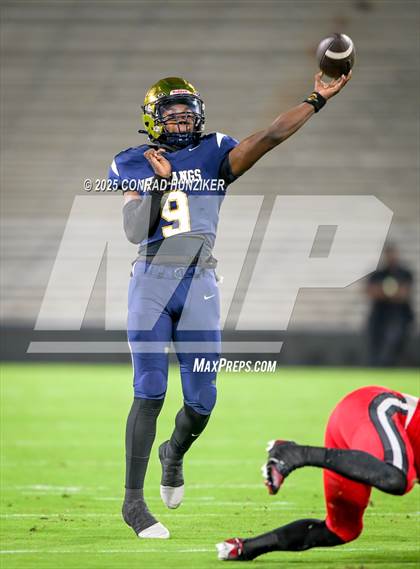 Thumbnail 1 in Pasadena @ Muir photogallery.