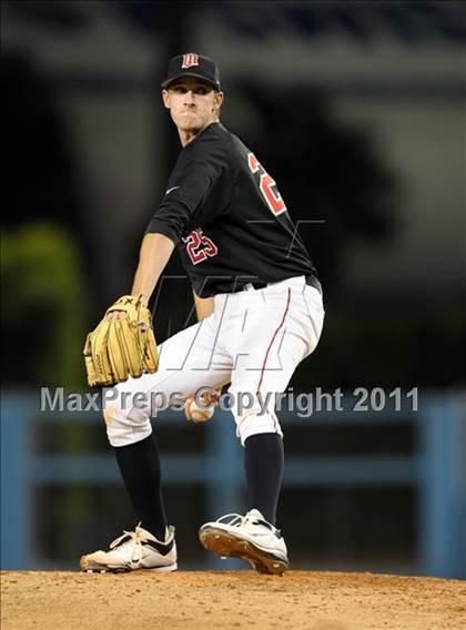 Thumbnail 3 in Etiwanda vs. Mission Viejo (CIF SS D2 Final) photogallery.