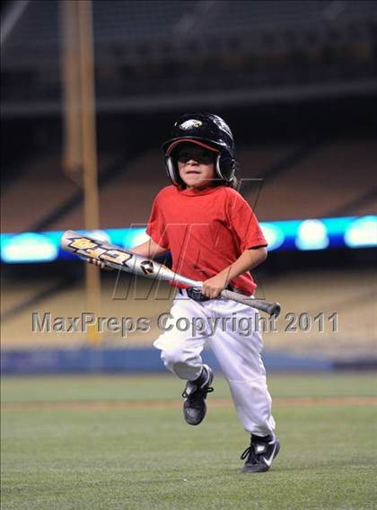 Thumbnail 2 in Etiwanda vs. Mission Viejo (CIF SS D2 Final) photogallery.