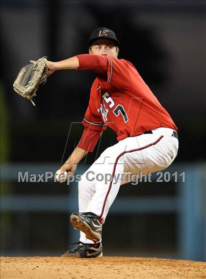 Thumbnail 2 in Etiwanda vs. Mission Viejo (CIF SS D2 Final) photogallery.