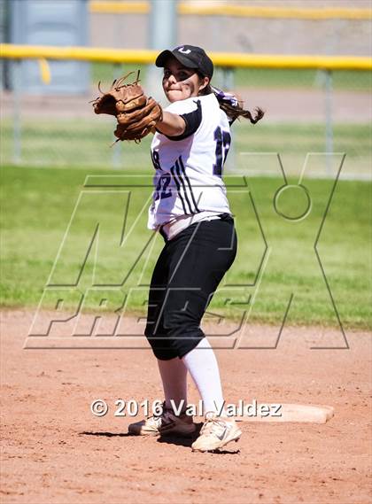 Thumbnail 2 in Rio Rico vs Rincon/University photogallery.