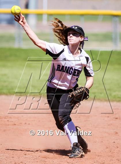Thumbnail 2 in Rio Rico vs Rincon/University photogallery.