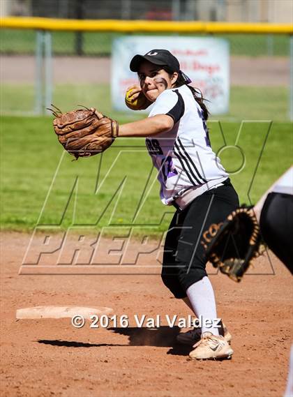 Thumbnail 2 in Rio Rico vs Rincon/University photogallery.