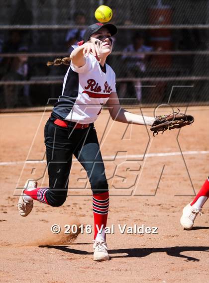 Thumbnail 2 in Rio Rico vs Rincon/University photogallery.