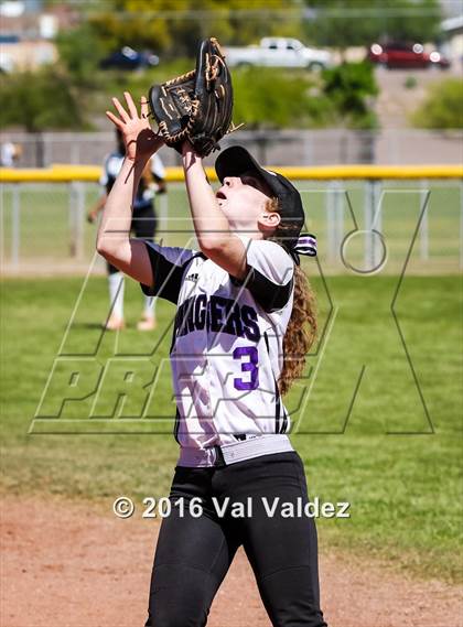 Thumbnail 3 in Rio Rico vs Rincon/University photogallery.